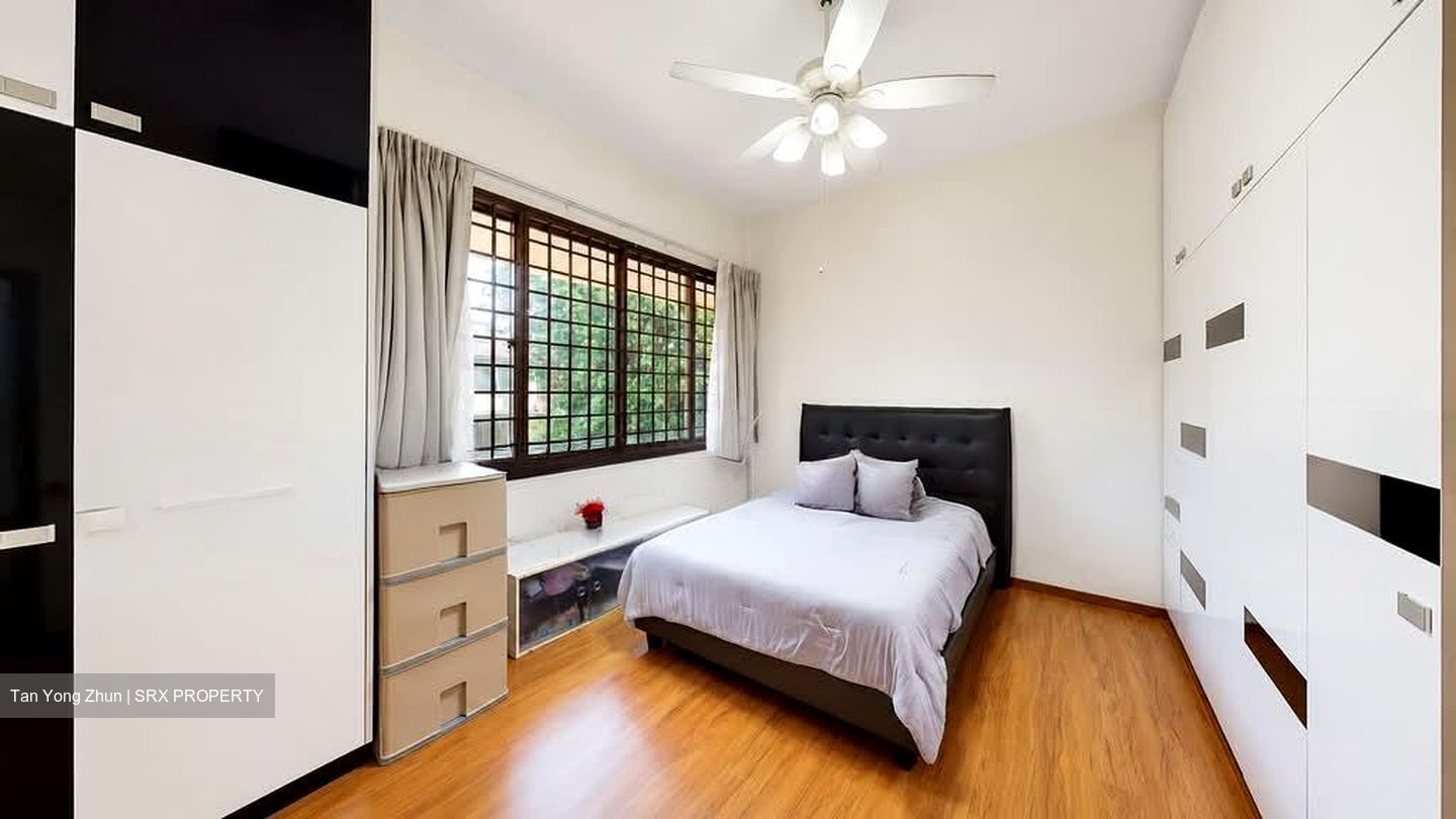 Hillcrest Park (D11), Terrace #589263851